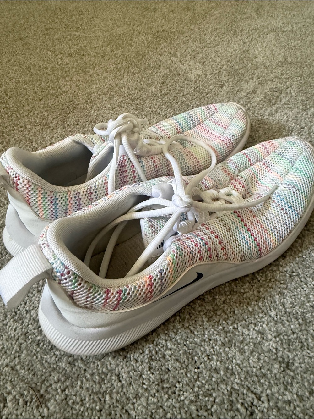 Nike Kids White Knit Sneakers with Multicolor Speckle
